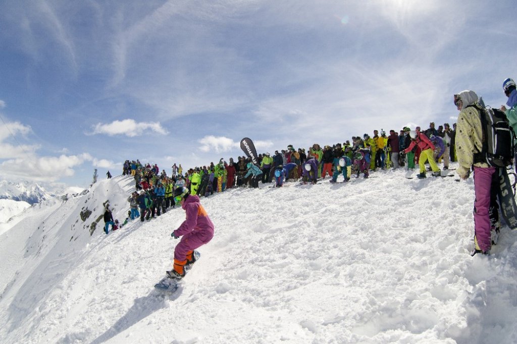 Powder Long Board Longboard Classic Stuben 2013 - Jízda pro Toma! | PowderGuide