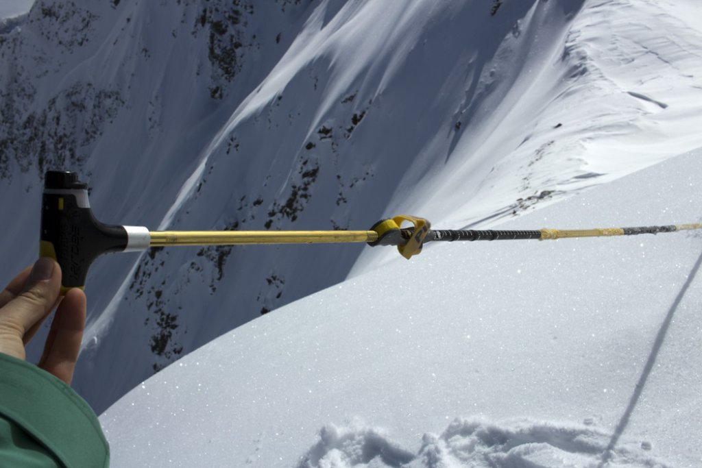 Api I Probe Gear of the Week | Pieps i-Probe | PowderGuide