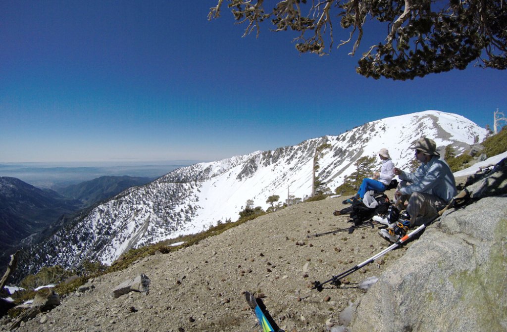 Devil's Backbone Ridge SpotCheck | Skiing around Los Angeles | PowderGuide