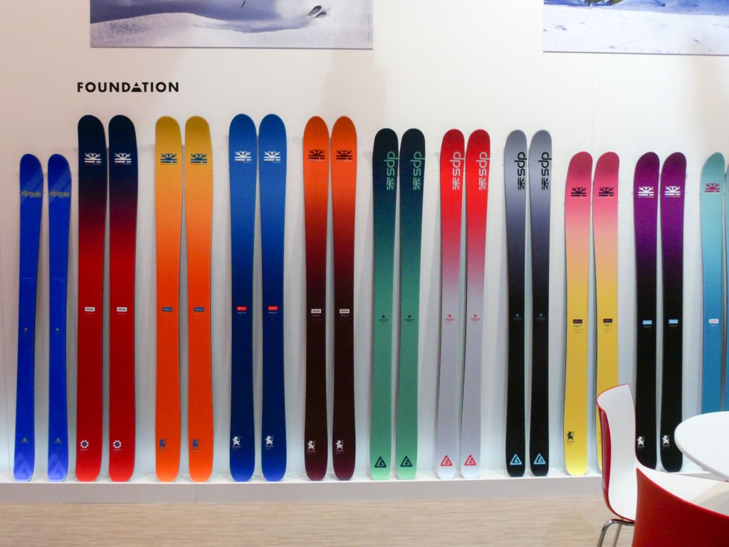 The timelessly designed DPS skis