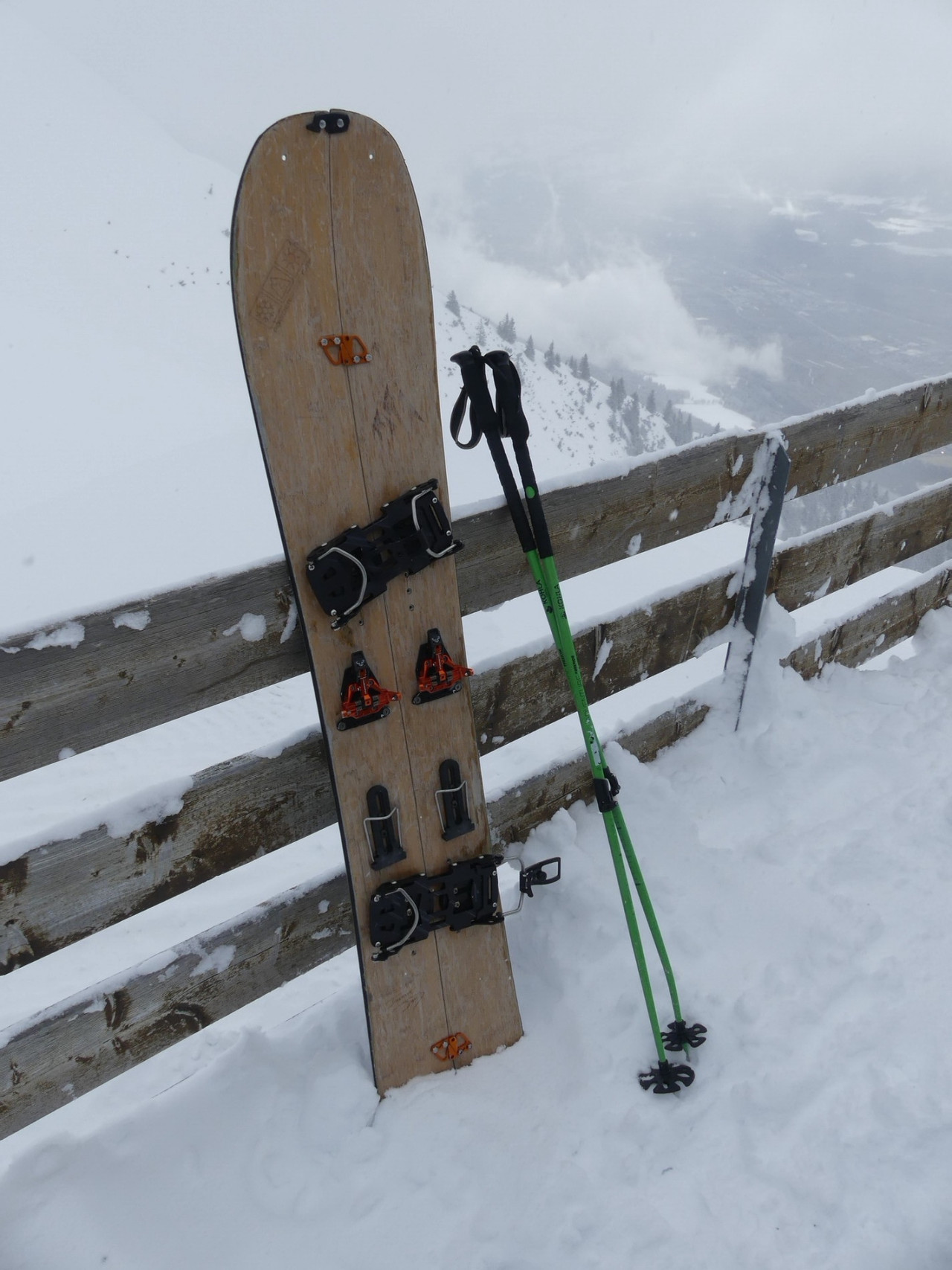 Splitboarding with Hard Boots: A Great Overview | PowderGuide