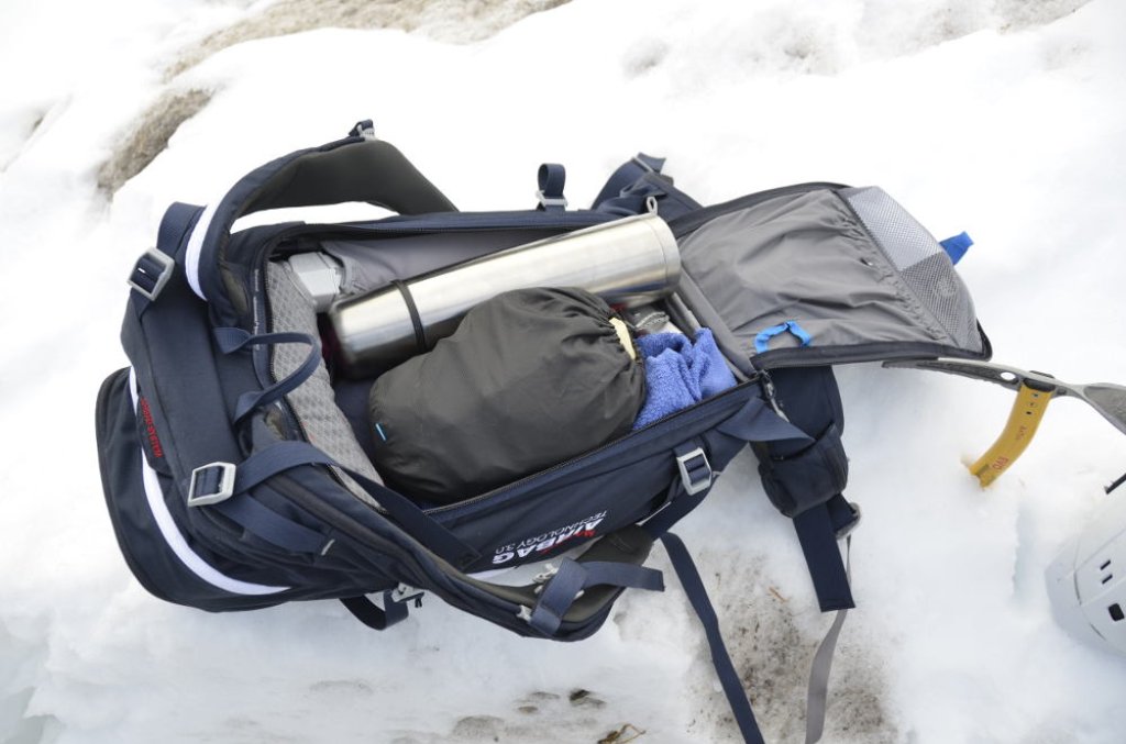 Lil Rass Rucksack Materialtest | Mammut Ultralight RAS 3.0 Airbagrucksack | PowderGuide