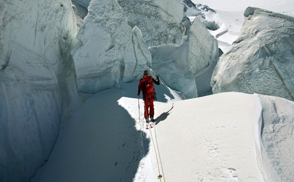 Durchquerung des Gletscherbruches im \"Buuch\".